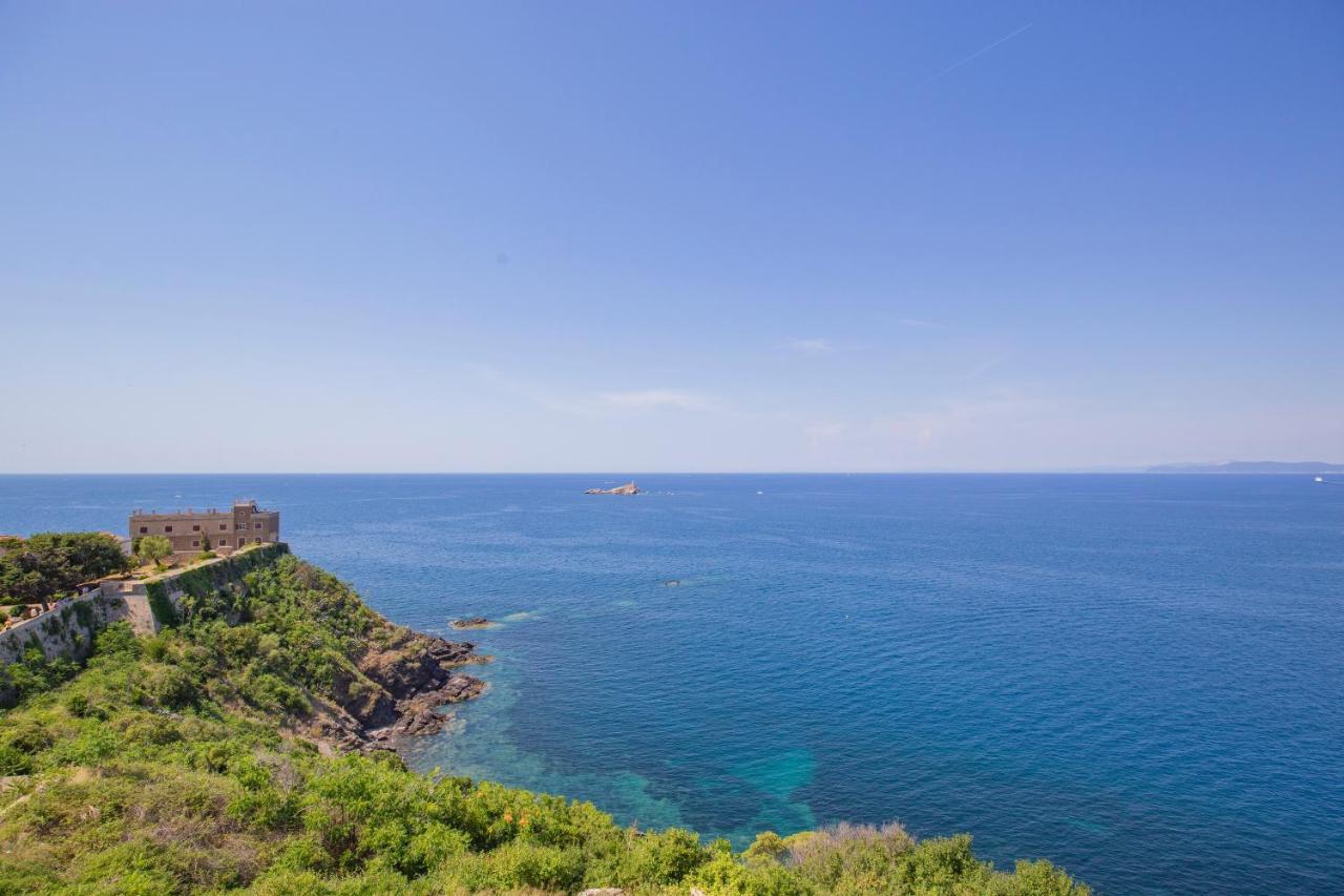 Helloelba Appartamento Il Faro Portoferraio Dış mekan fotoğraf